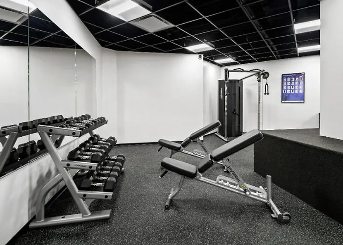 Apartment Gold Coast 2br W Doorman Gym 2 Blocks To L Chi-556 *